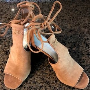 1.State Ankle Wrap 3" Tan Suede Heel Size 6.5